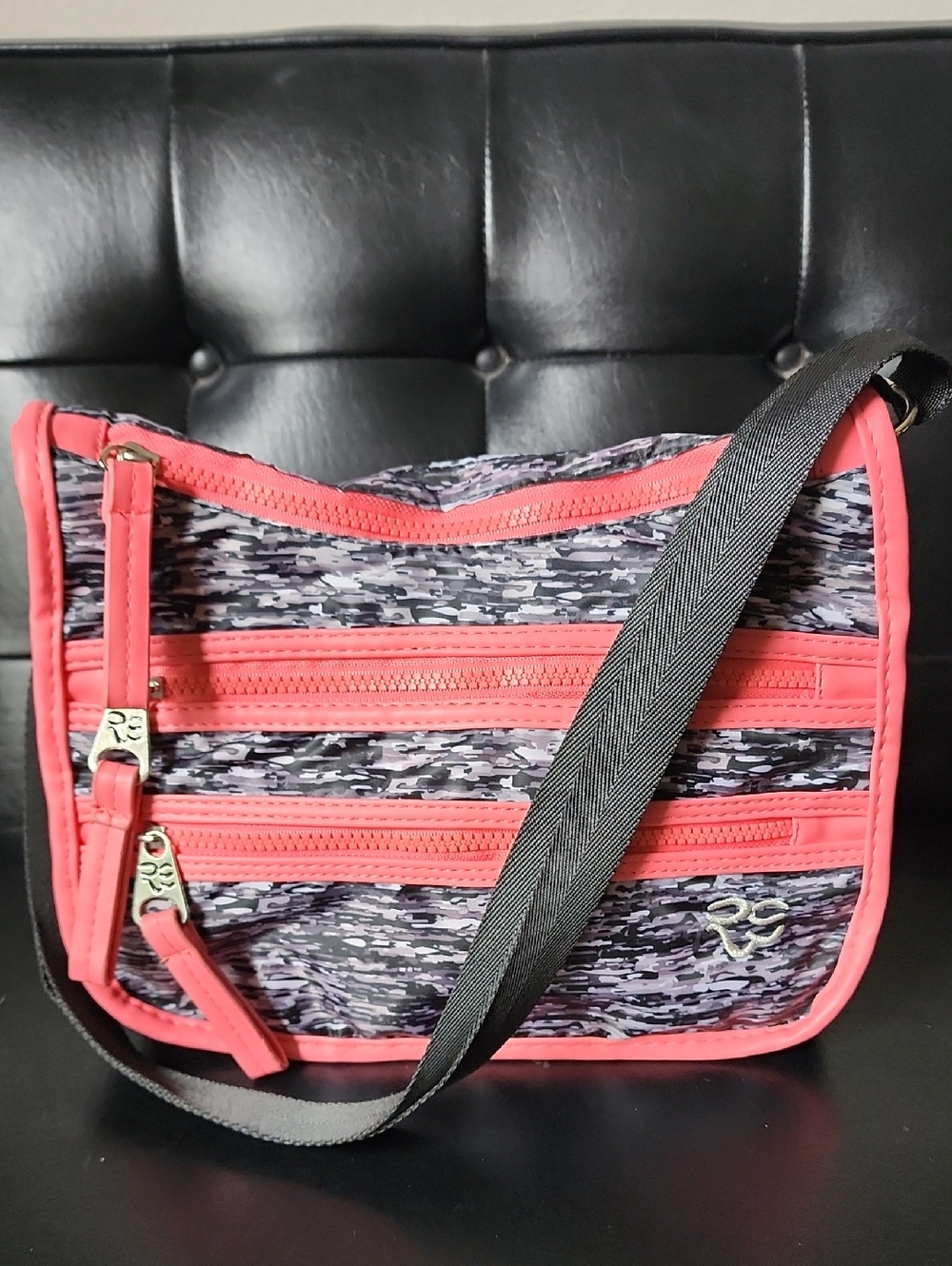 Rare Earth Stone Mountain Sporty Nylon Triple Zip Crossbody Bag Space Dye/Coral